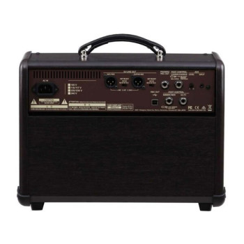BOSS ACS-LIVELT 60 watt  avec bi amp design