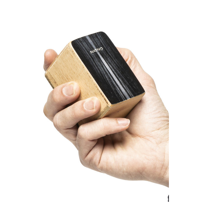NATIVO NATI-SHK-BK mini cajon shaker panneau avant noir