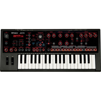 ROLAND JD-XI interactive analogue / digital crossover synth