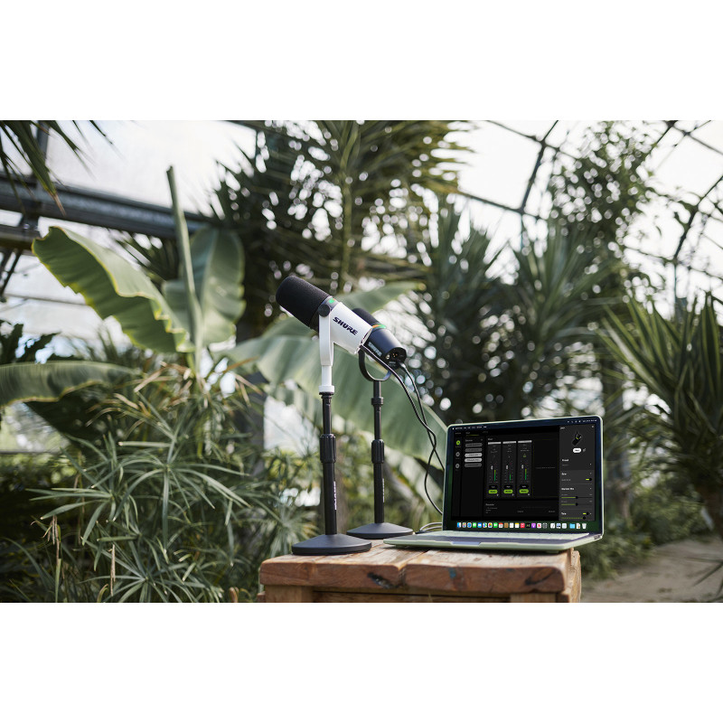 SHURE MV7+-K-BNDL bundle mv7+ noir avec stand de table
