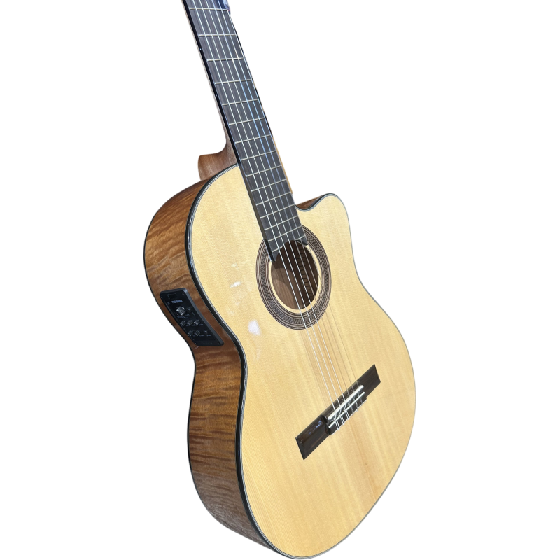 Pablo Mendes PMA-02ce guitare classique electro-acoustique