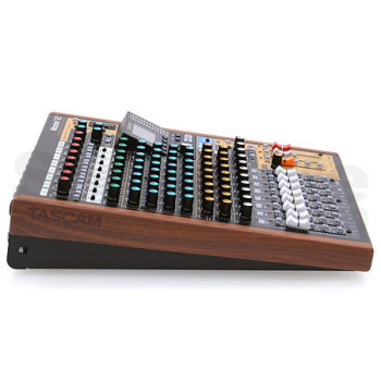 TASCAM Model 12 Console de mixage analogique 10 voies et enregistreur 12 canaux sur carte SD