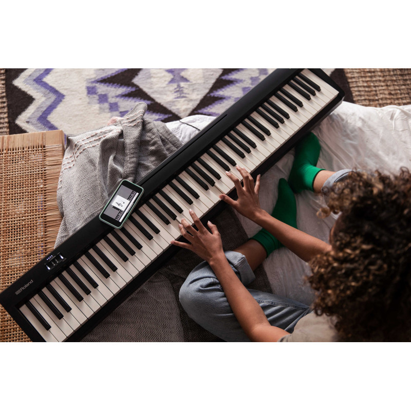 ROLAND FP-10-BK