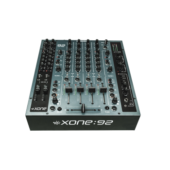ALLEN & HEATH XONE-92-MK2 console dj 4 voies stéréo 2 aux 2 out stéréo
