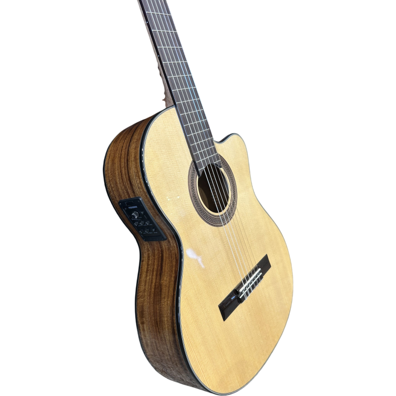 Pablo Mendes PMA-04ce guitare classique electro-acoustique