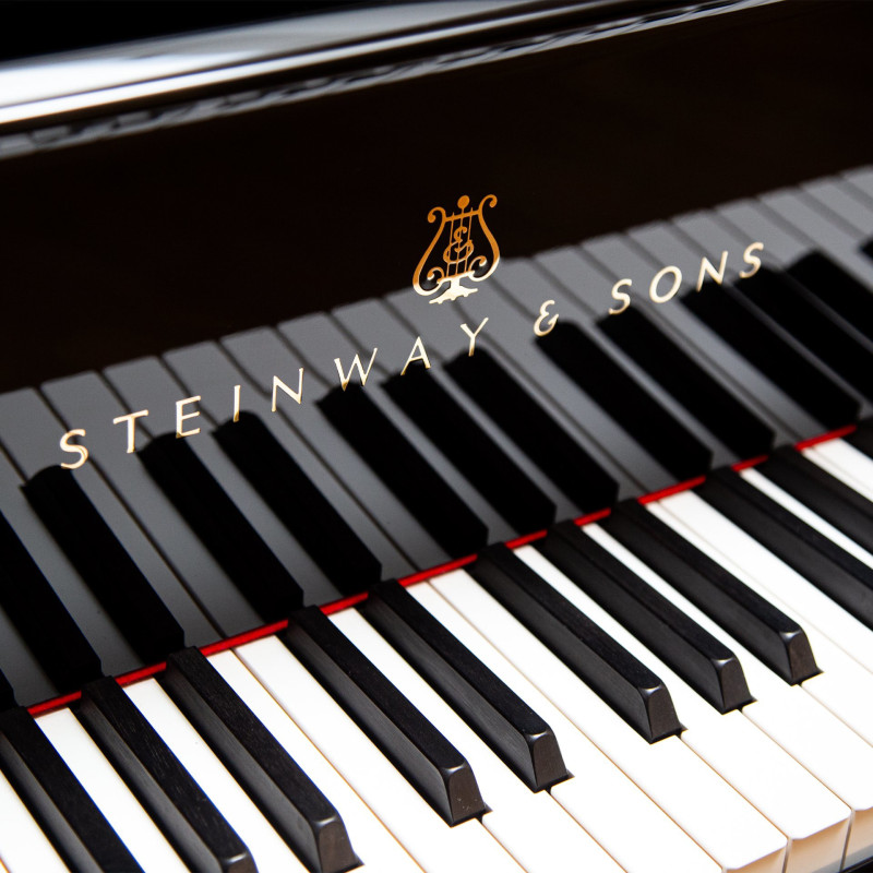 STEINWAY & SONS STEINWAY O-180 Piano a queue