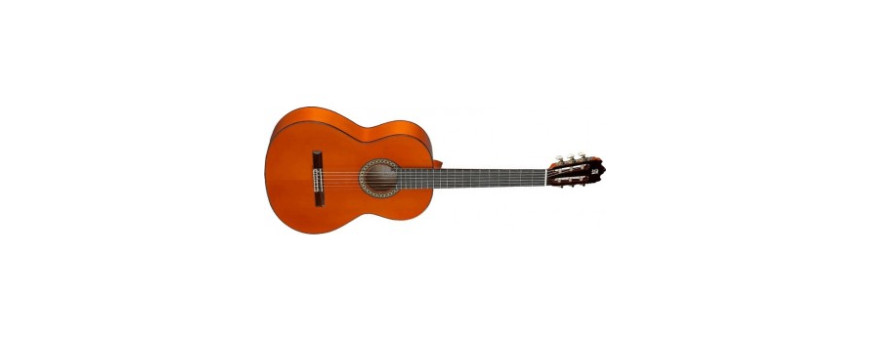 Guitare classique 4/4 